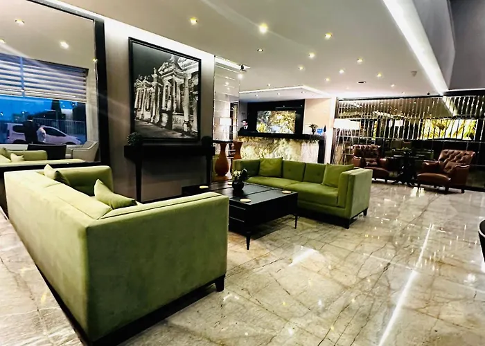 ラオディキヤ 3*